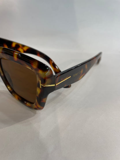 MOT TOM Leopard Frame Brown Shade Unisex Sunglass SUN2037