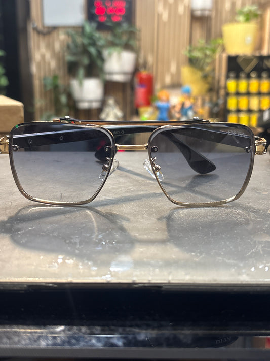 TID Gold Frame Black Stick Blue Transi Shade Sunglass 5G77 52 20-152