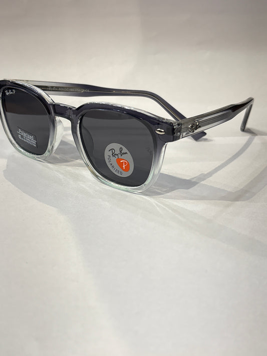 Rb Br Yar Transi Black Frame Black Shade Wayfarer Unisex Sunglass 77395123147C4