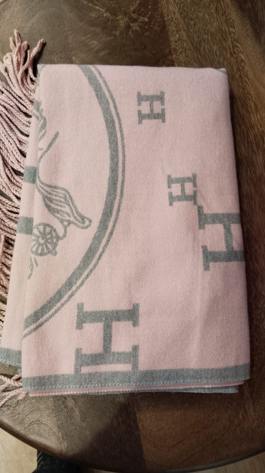 Reh Grey Pink Colour With H Print Winter Muffler 0297