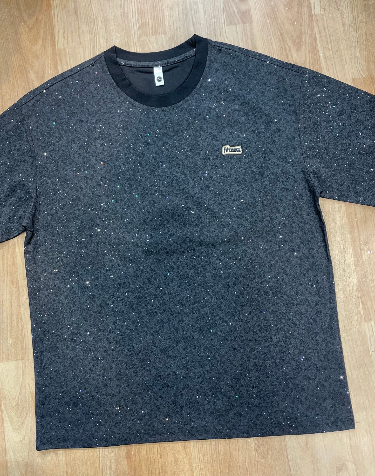 Hong Black Faded Colour With Glitter Imported Round Neck T-Shirt 8193