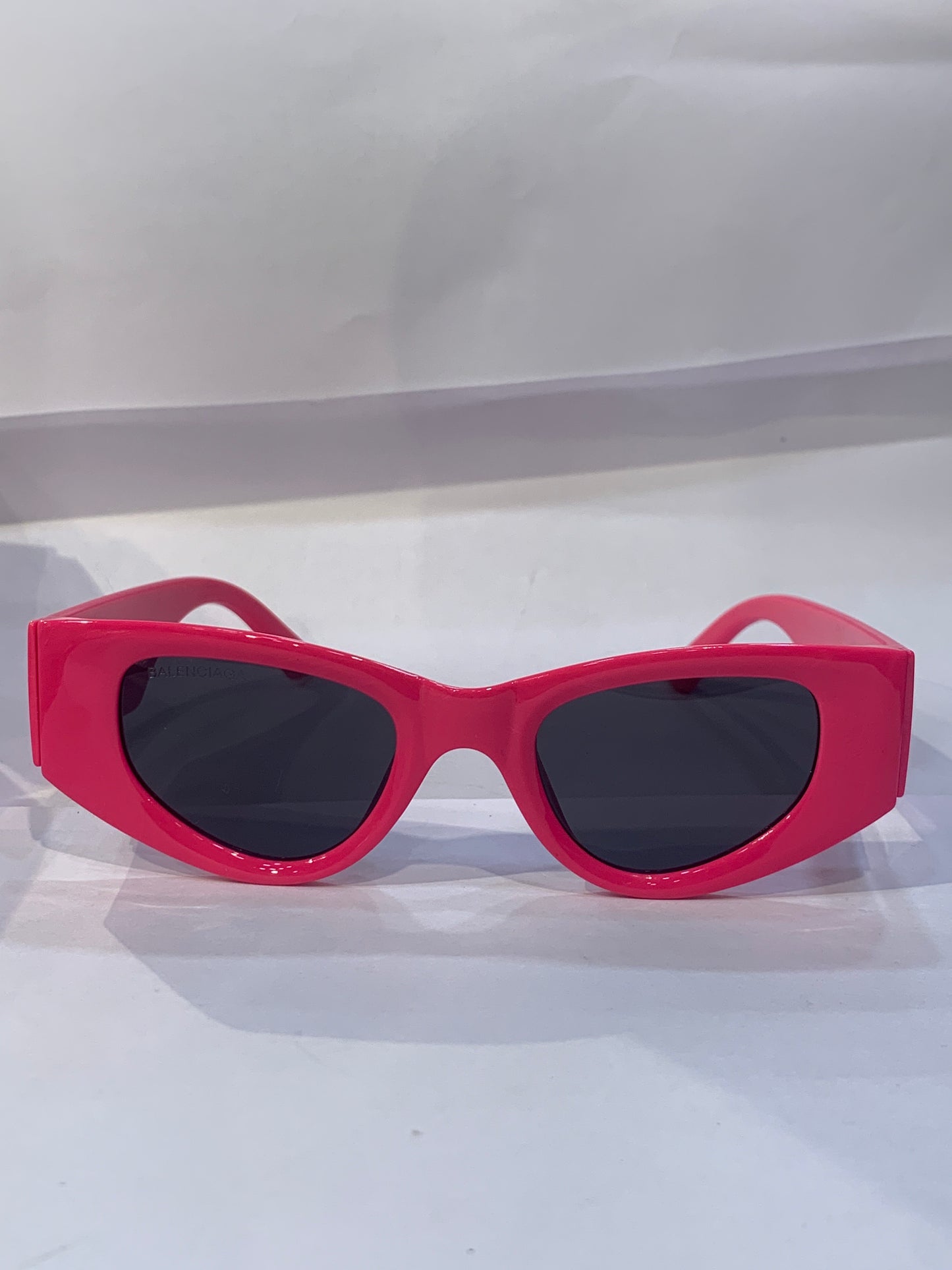 LAB pink Frame black Shade Unisex Sunglasses BB2310 47 12 145