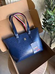 MOT TOM Small Logo Premium Quality Ladies Tote Bag 3013