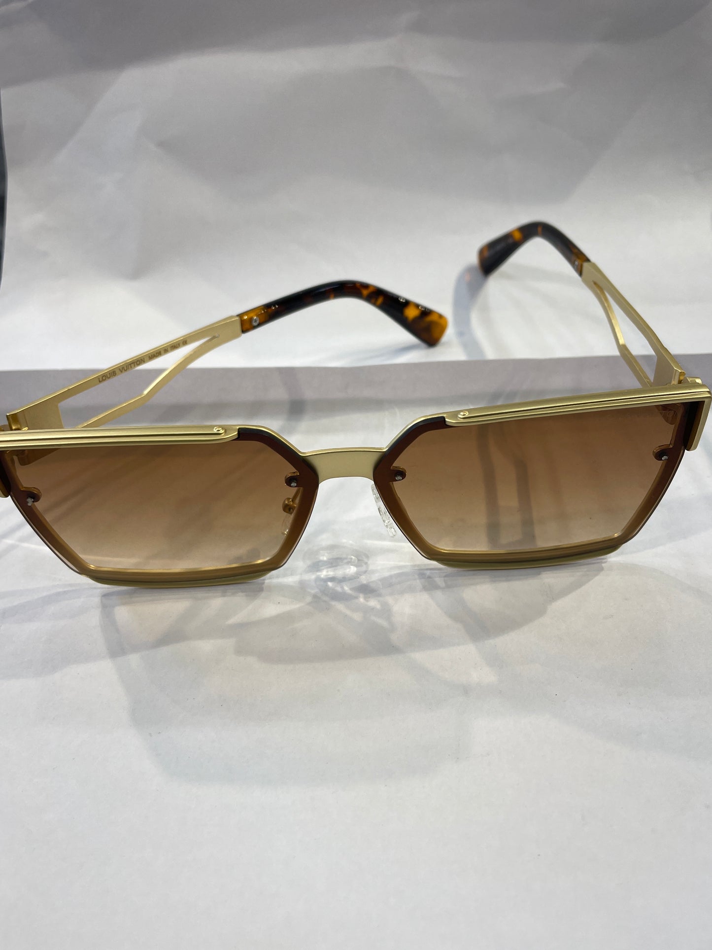 UOL Golden Leopard Frame Brown Shade Unisex Sunglasses M5230 65 14 144