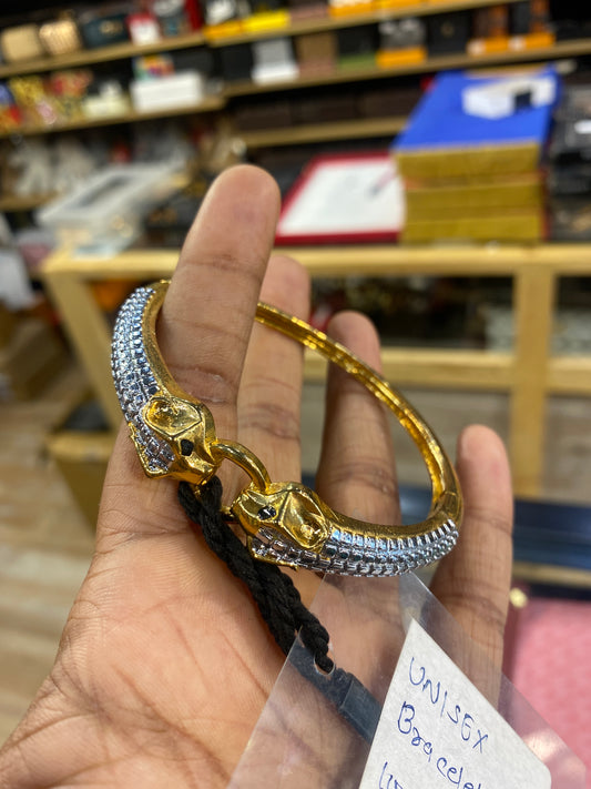 Leopard Black Eyes Thai Baht Yellow Solid Gold Plated Open Bracelet With Diamond Finishing For Unisex 502321