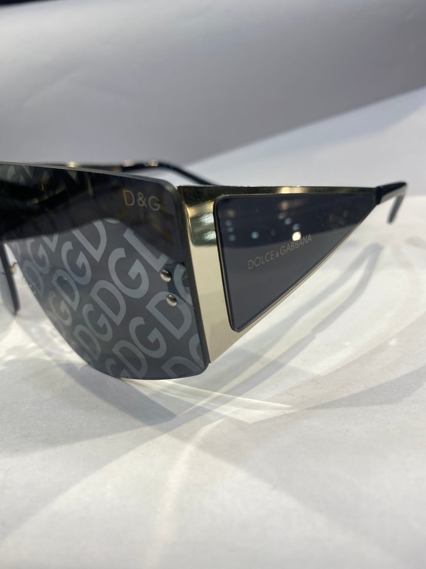 LOD Black Frame Black Shade Heavy Quality Sunglass DG 98231 54 17 143