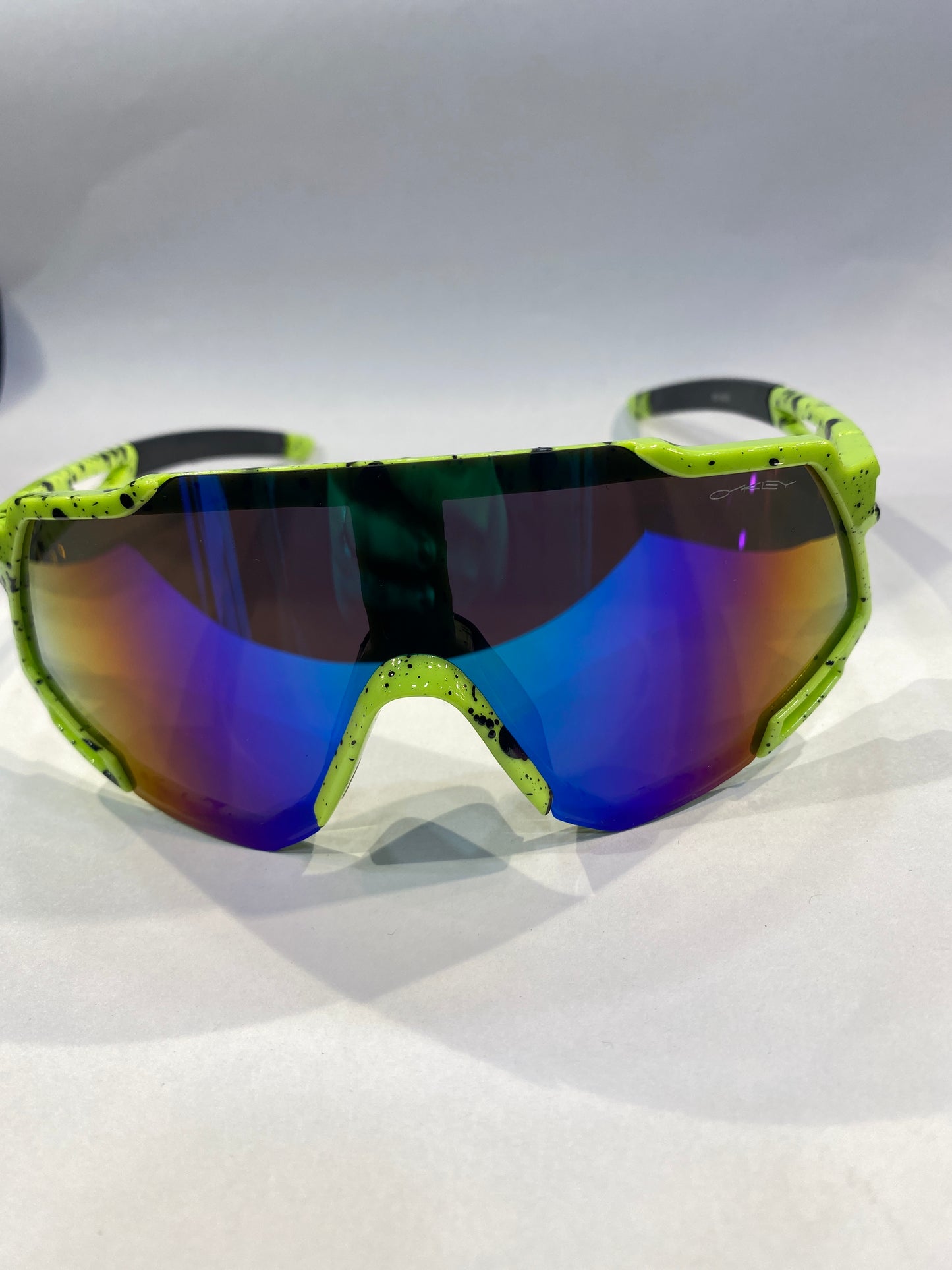 KAO OAK Green Frame Blue mercury Shade Unisex Sunglass XM 6805