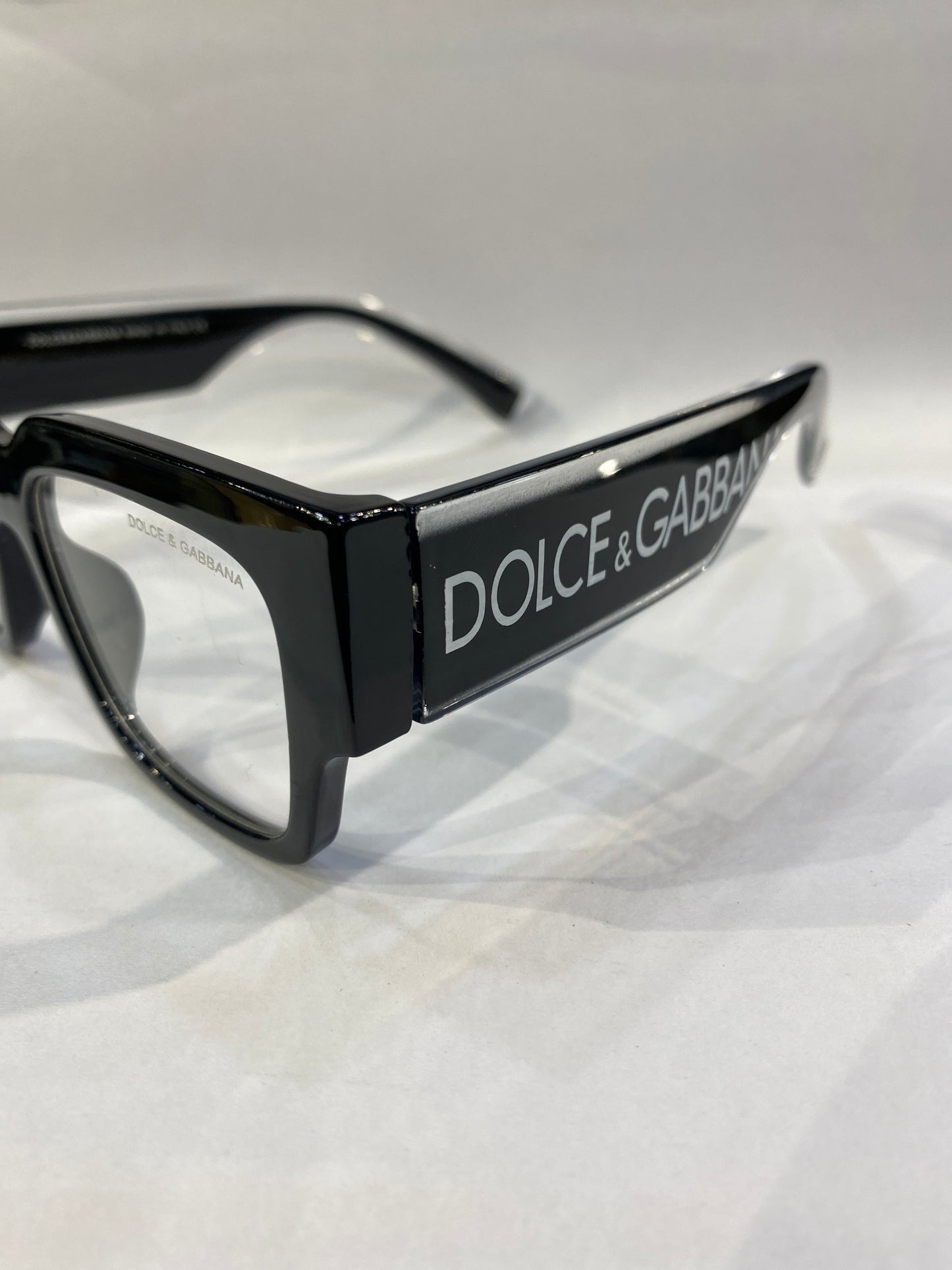 LOD Black Frame Trancy Shade Unisex Sunglass DG6184 C01 51 19 145 3N