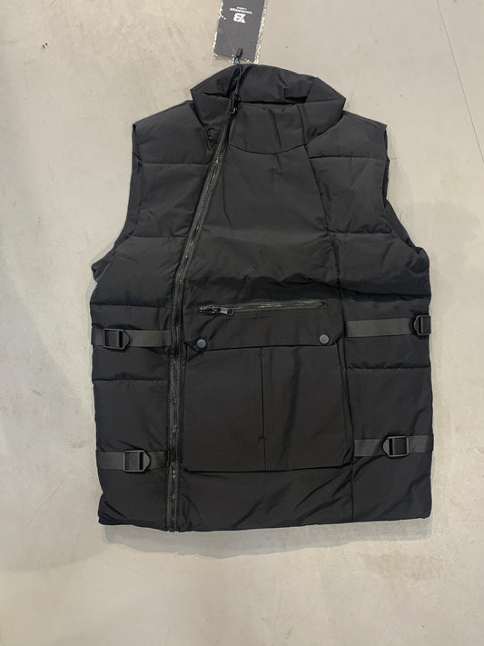 YIBOYUNTIAN YB FASHION CLASSIC Black Colour Side Zipp Half Puffer Jacket YB-903