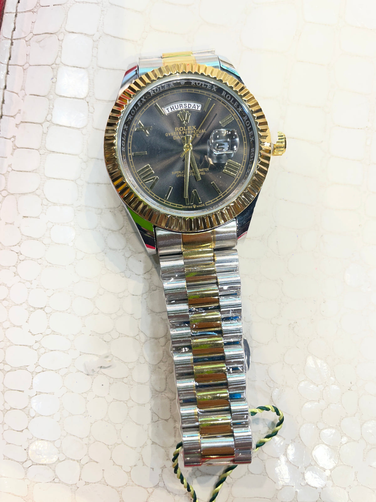 LOR ROL Silver Golden Chain Black Dail Men’s Watch 988689