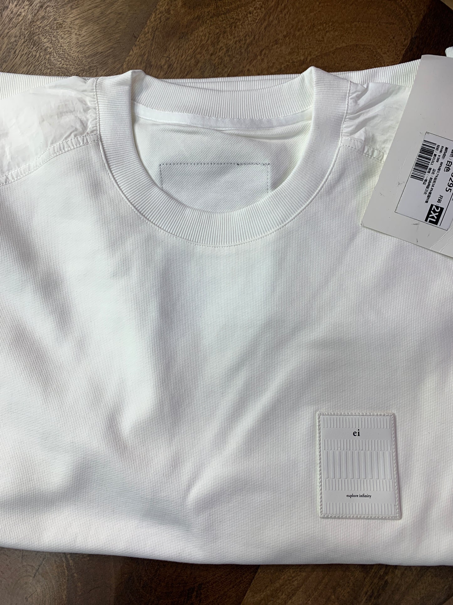 Important Sweatshirt White Colour Back Print Superior Cuttingh Design Sense Exceptional W5296