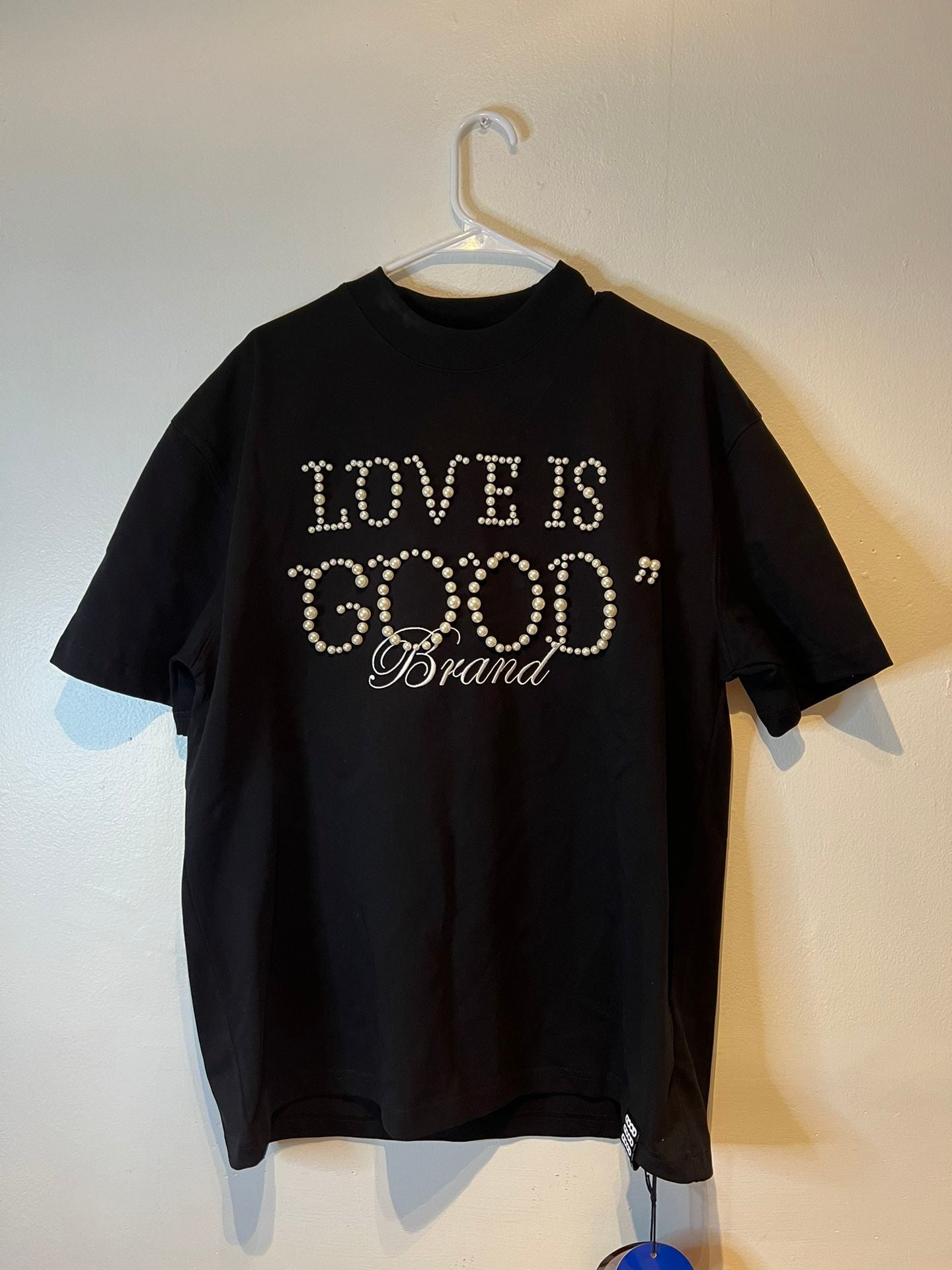 LOVE IS GOOD Black Colour With Pearl Stud Round Neck Imported Unisex Tshirt 8301