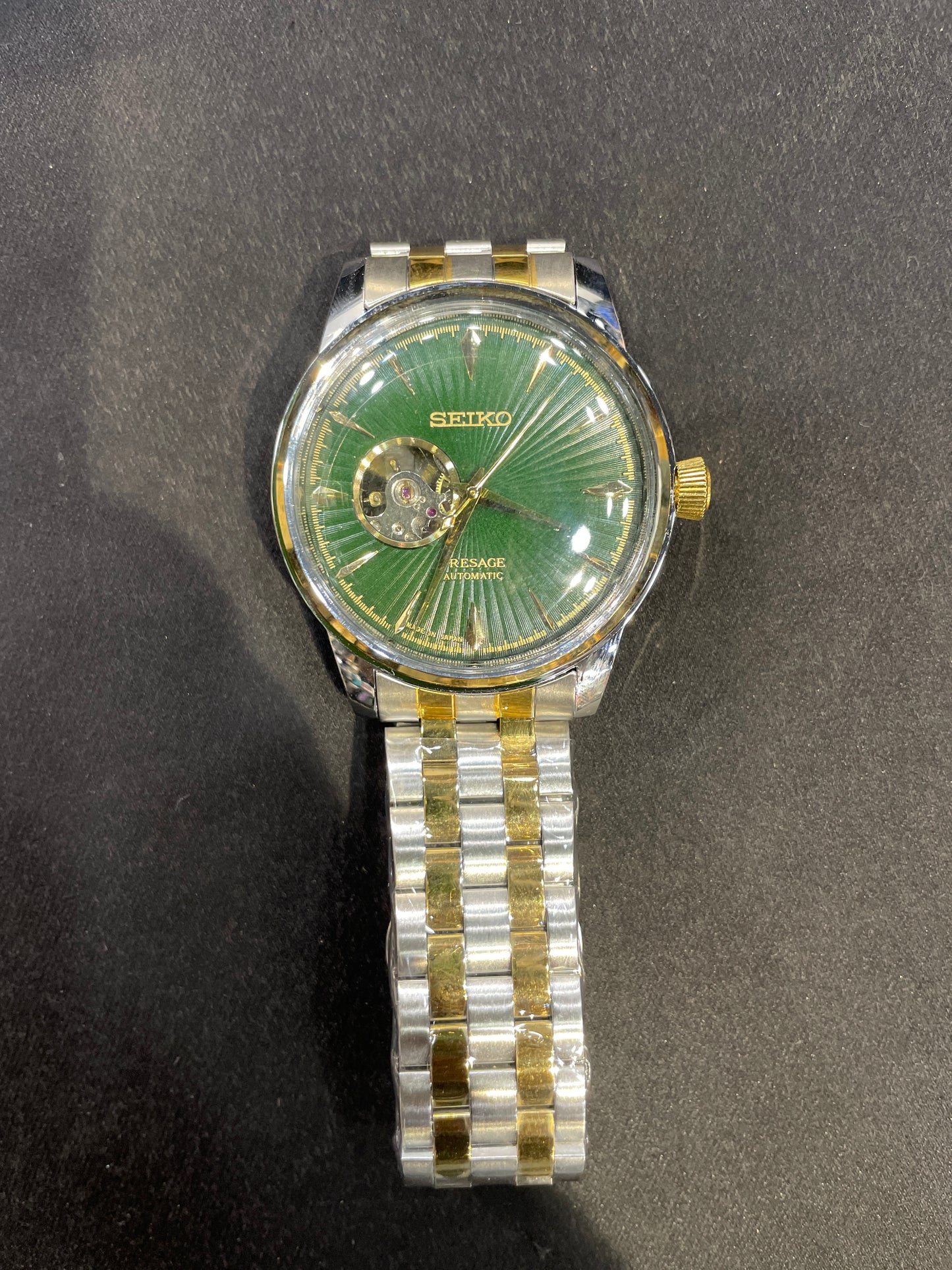IES Silver Golden Chain Green Dial Automatic Men Watch 991046
