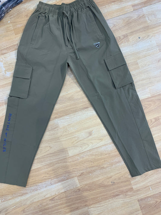 KIN Lower Green Colour Four Pocket Regular Fit 1111