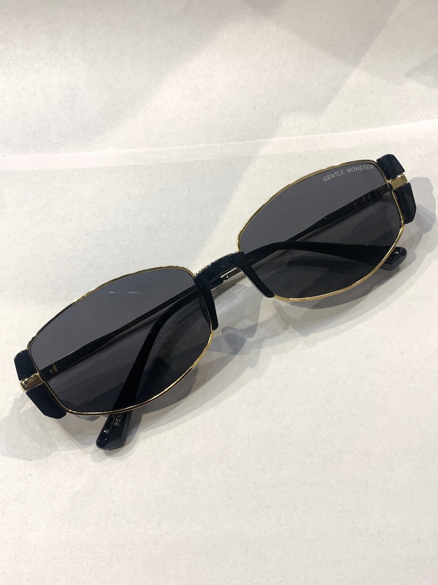 Neg Nom Gm Mg Gold Black Frame Black Shade Unisex Sungless 9559