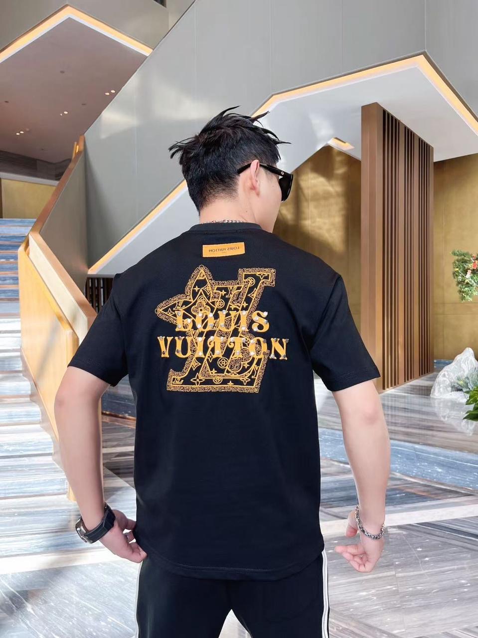 Uol Black Tshirt Yellow Print Regular Fit Stone Back Print 25085
