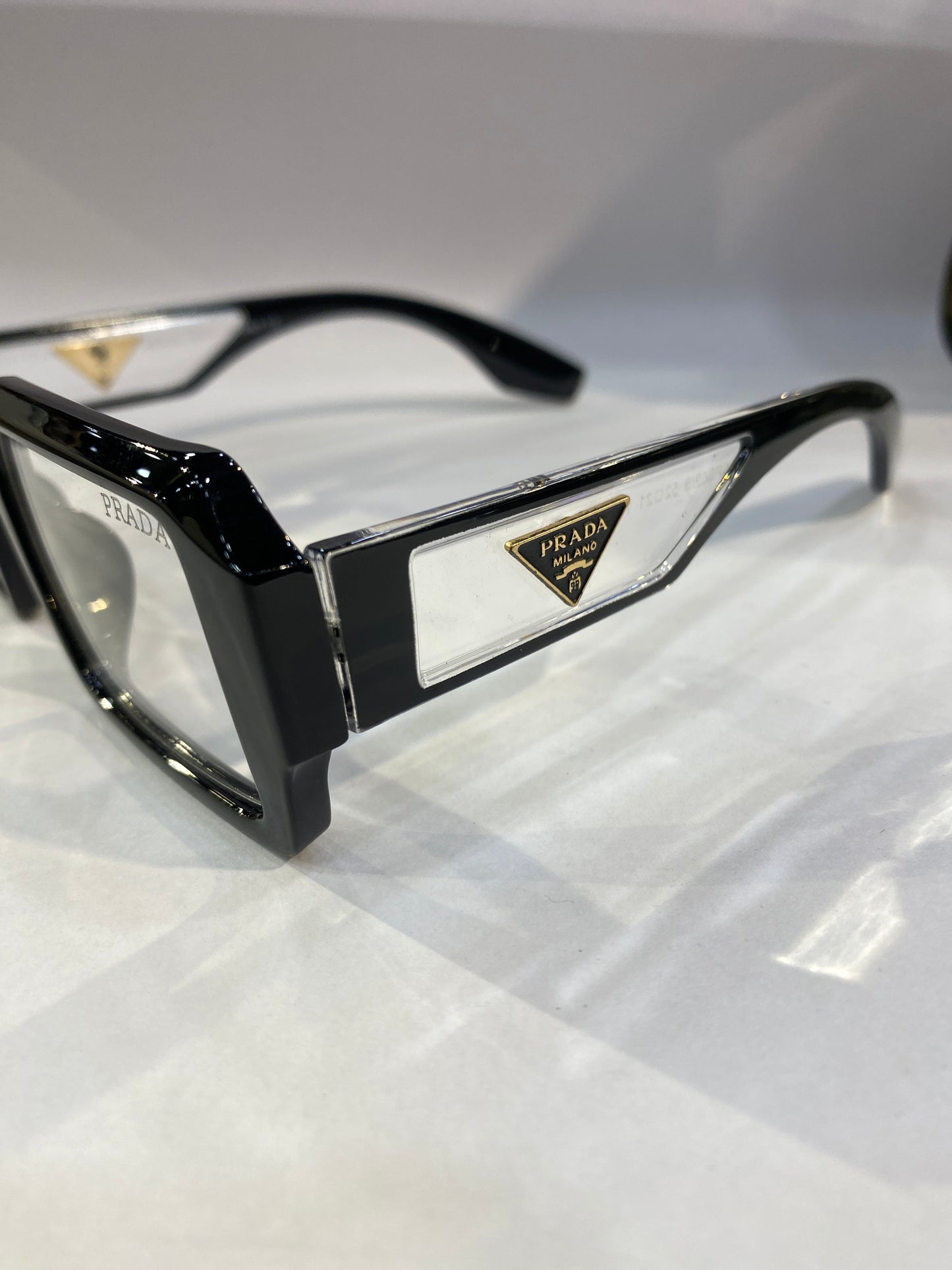 ARP PRA Black Frame Trancy  Shade Unisex Sunglass  SPS89/S 52 21 143