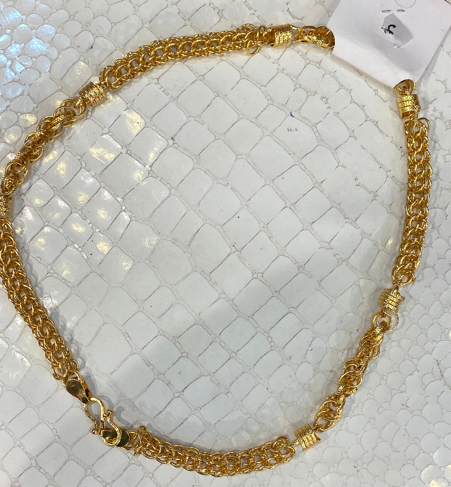 Imported Golden Colour Designer Unisex Neckchain 988465