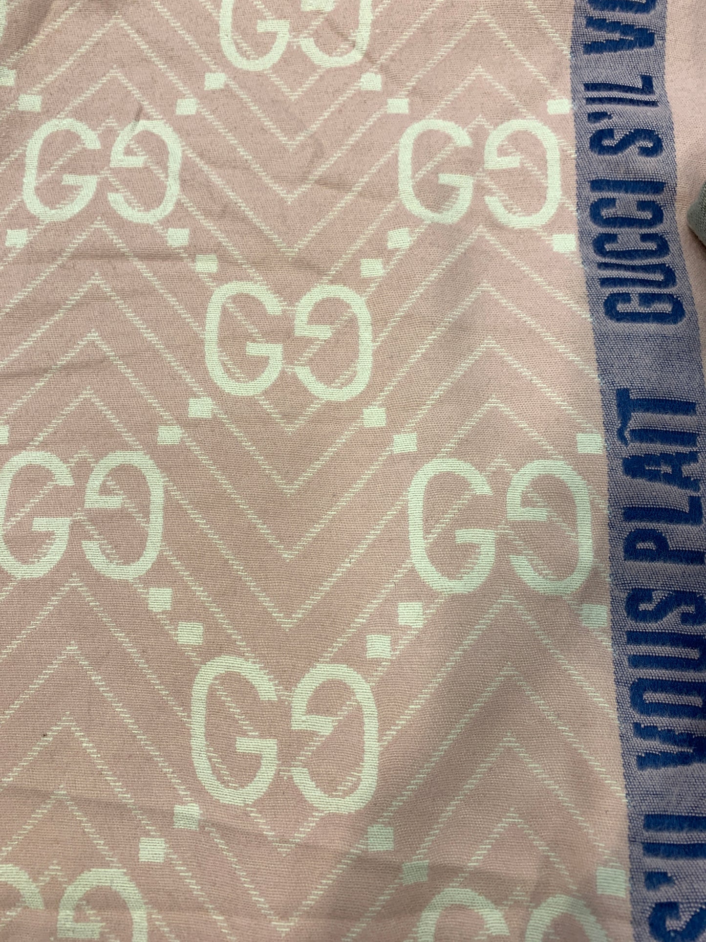 CUG Pink Colour Unsex stole 90943