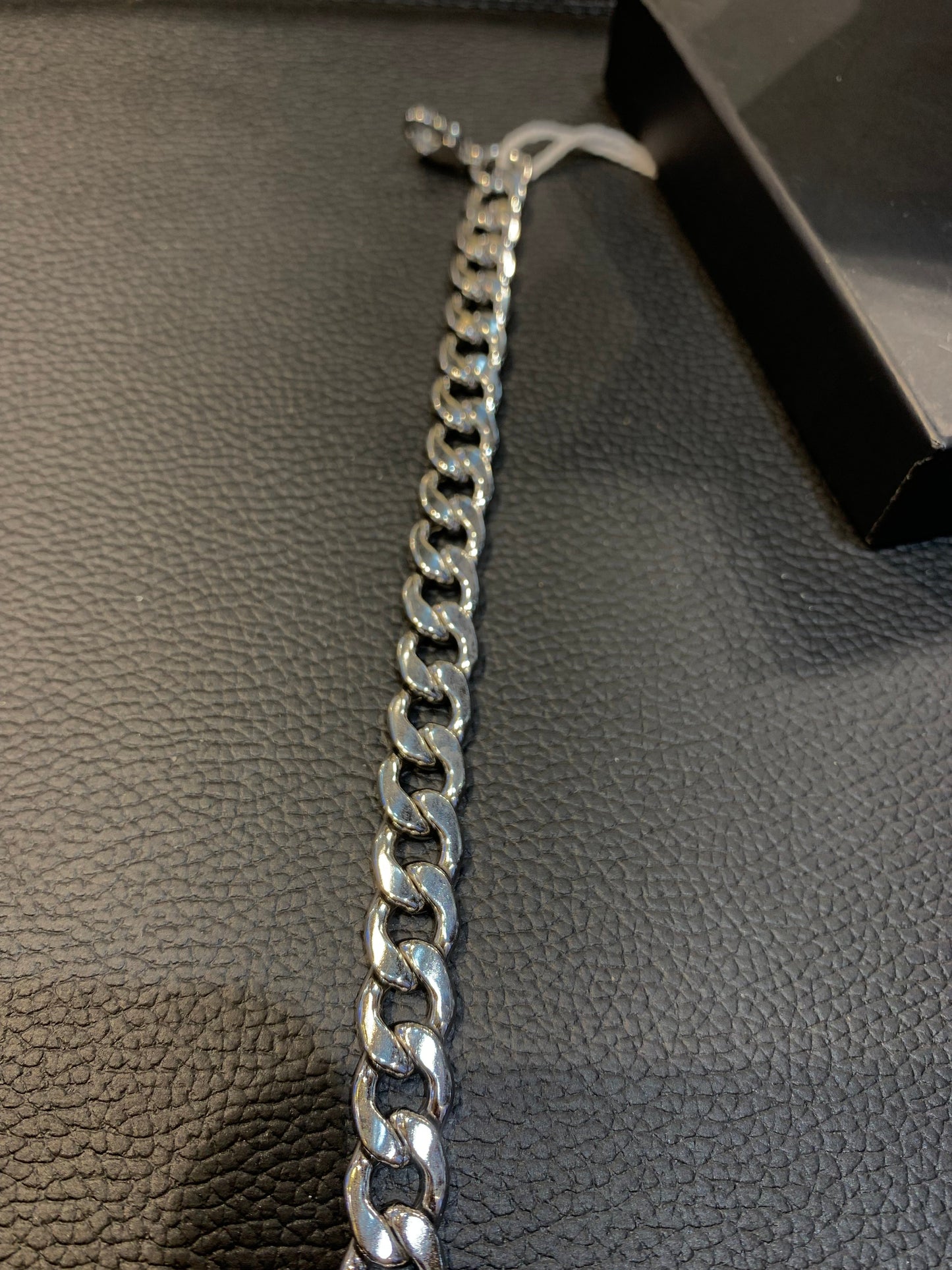 Silver Colour Unisex Chain Bracelet 987037