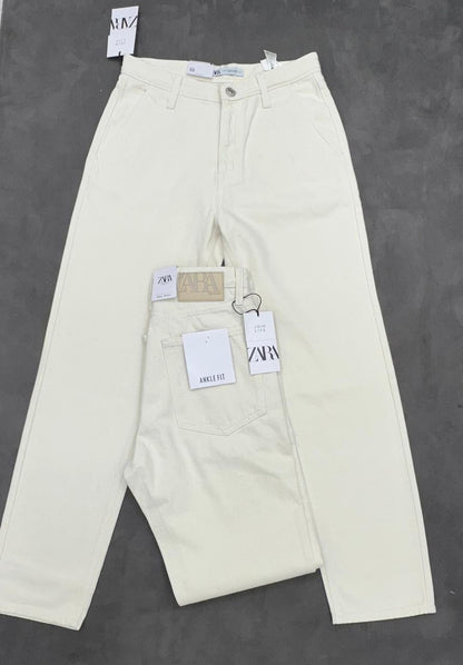 ZR Cream Colour With Plain Design Premium Quality Regular Fit Jeans 86207