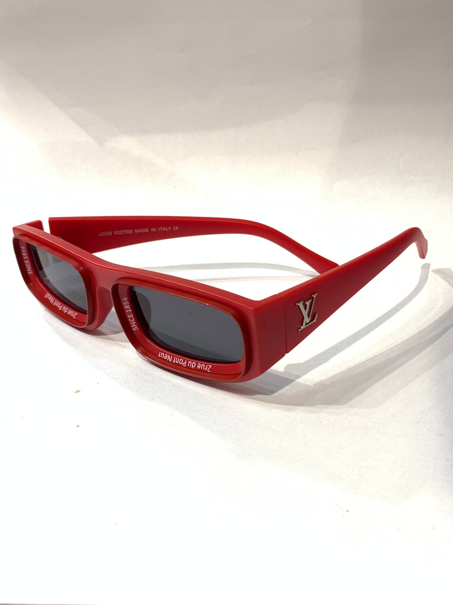 Uol Matte Red Frame Black Shade Unisex Sunglass 61905422-145