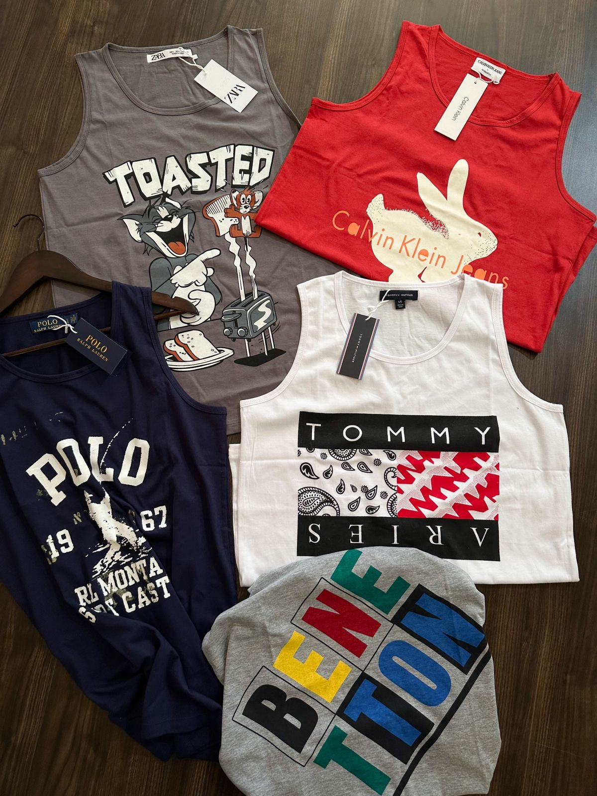 MOT TOM White Colour With Front Print Cotton Sando 65683