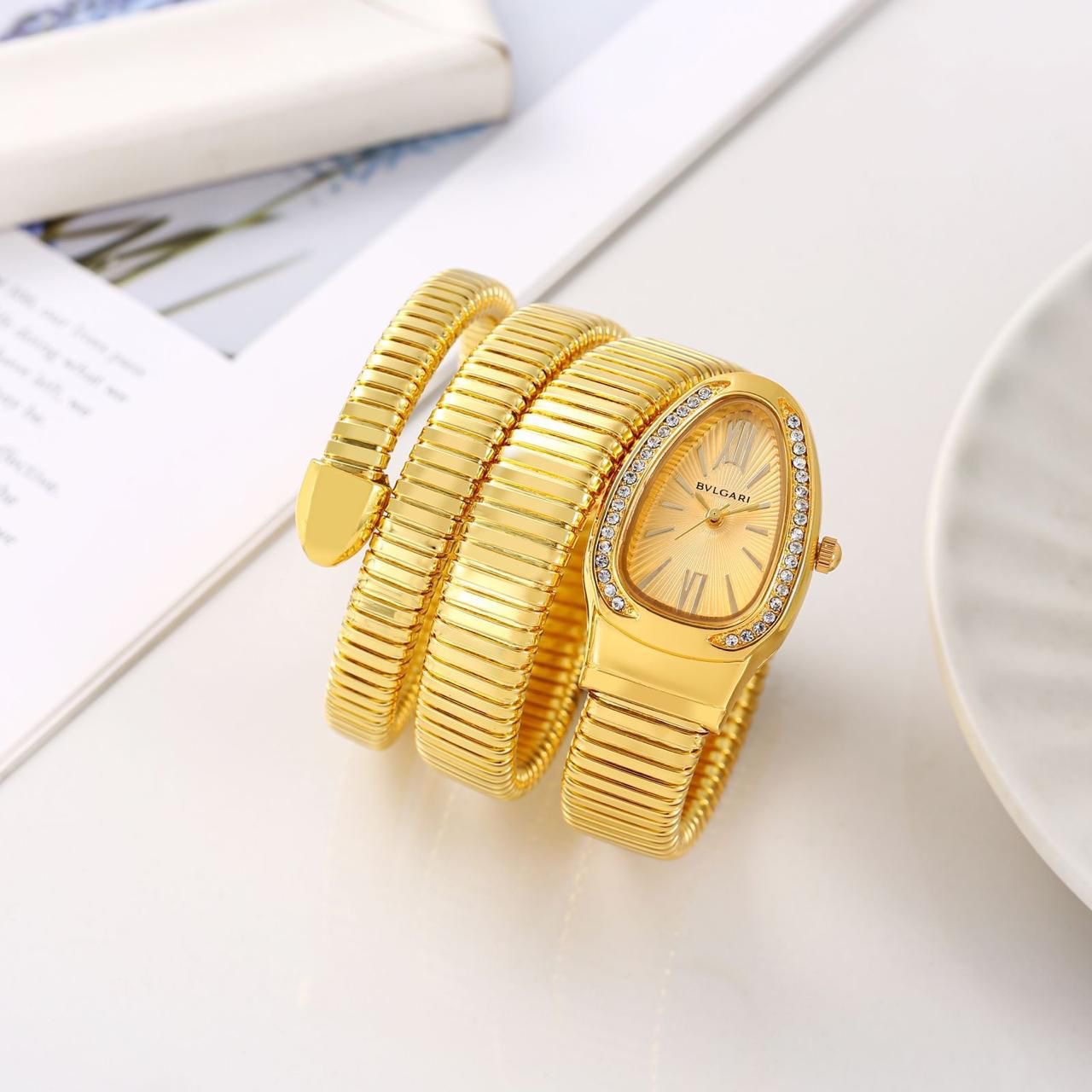 LVB Golden Snake Chain Ladies Stud Golden Dial Watch 989356