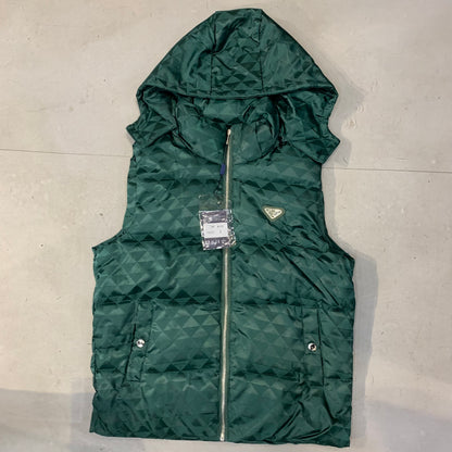 ARP PRA Green Colour Tich Button Multi Pocket Premium Quality Half Puffer Jacket M504