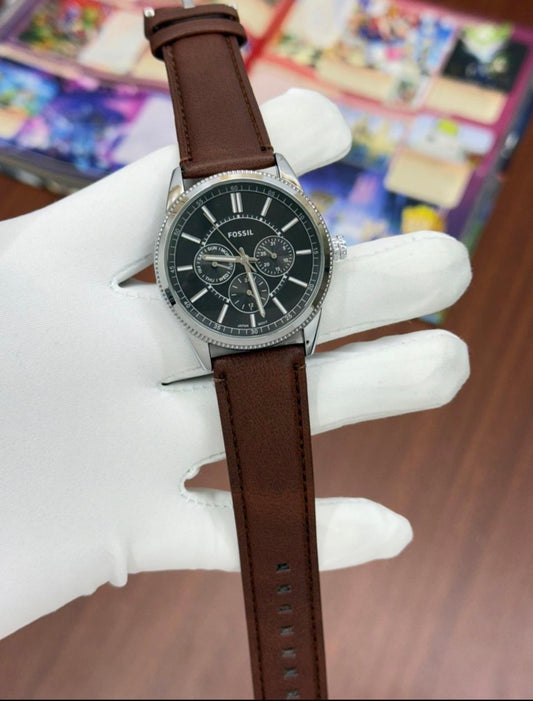 Sof Brown Leather Strap Silver Ring Black Silver Dial Men’s Watch 990326