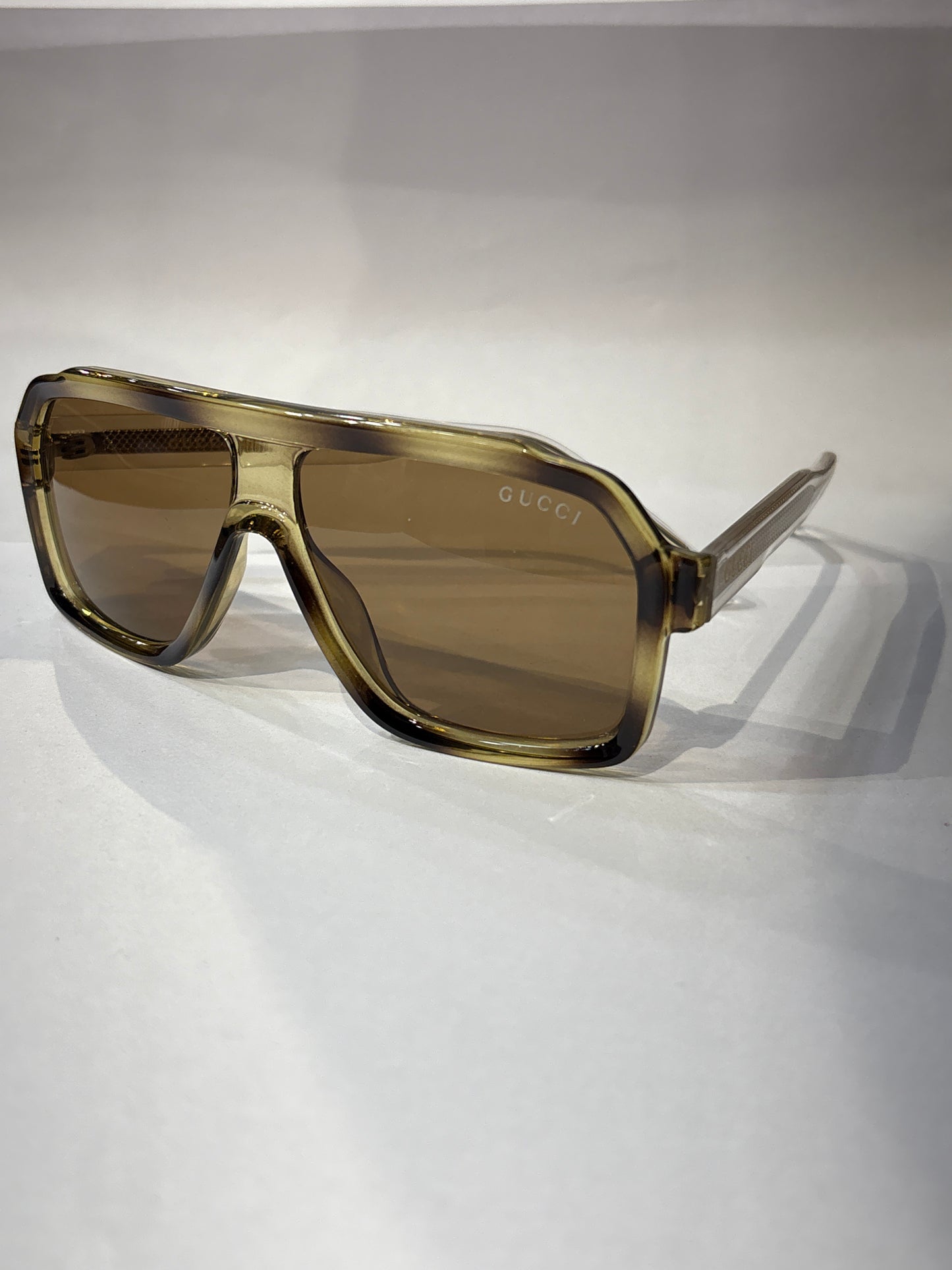 Cug Black Brown Frame Brown Shade Unisex Sungless TR280155817-150