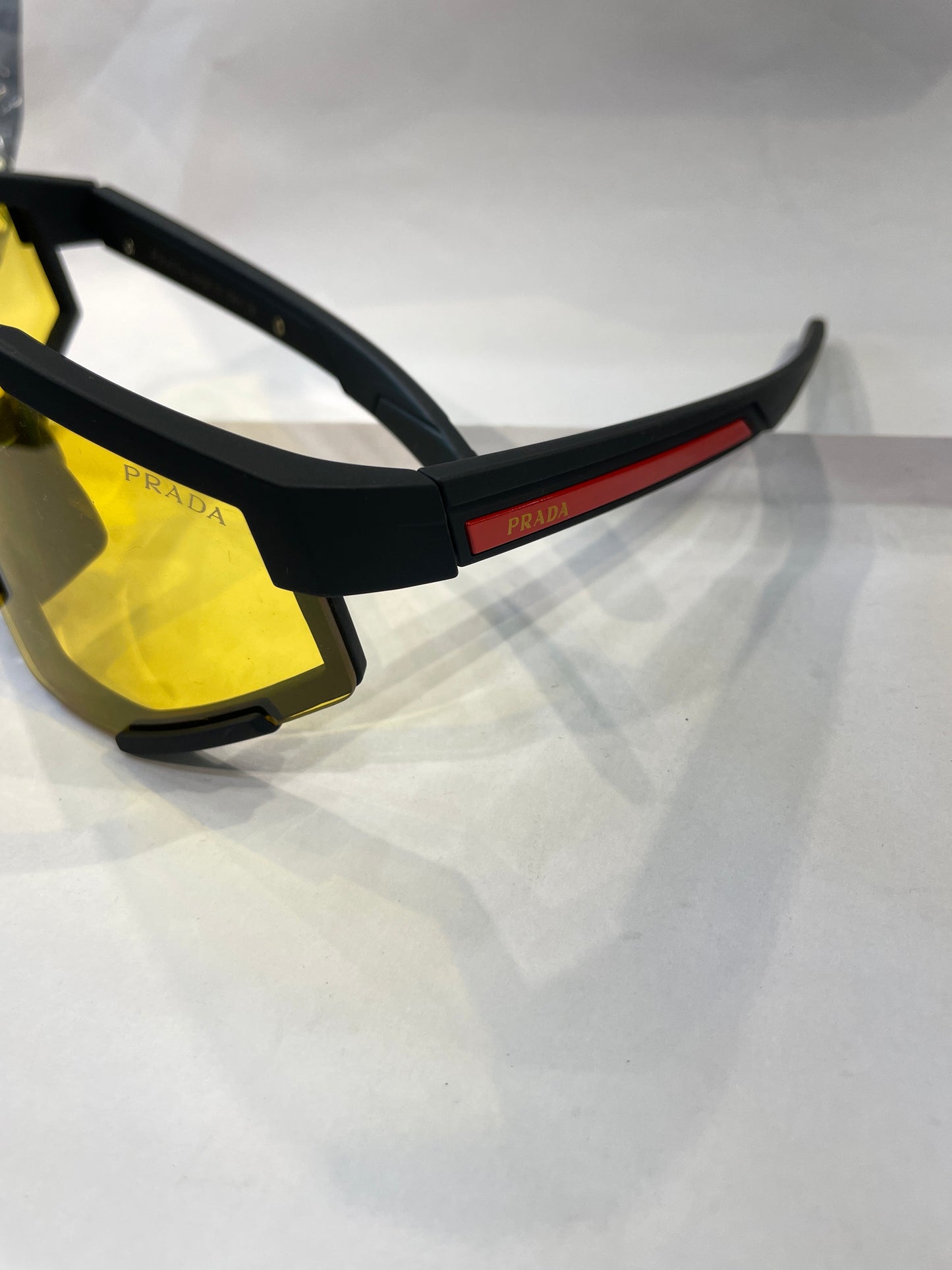 ARP Black Frame Yellow Shade Unisex Sunglass zs2316 62 18 141