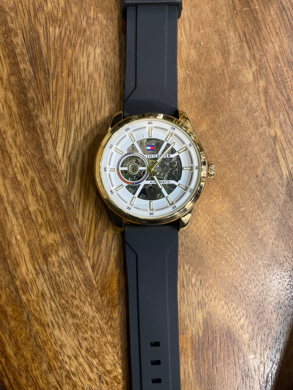 MOT TOM  Black Silicon Strap Golden Ring White Dial Automatic Men’s Watch 991119