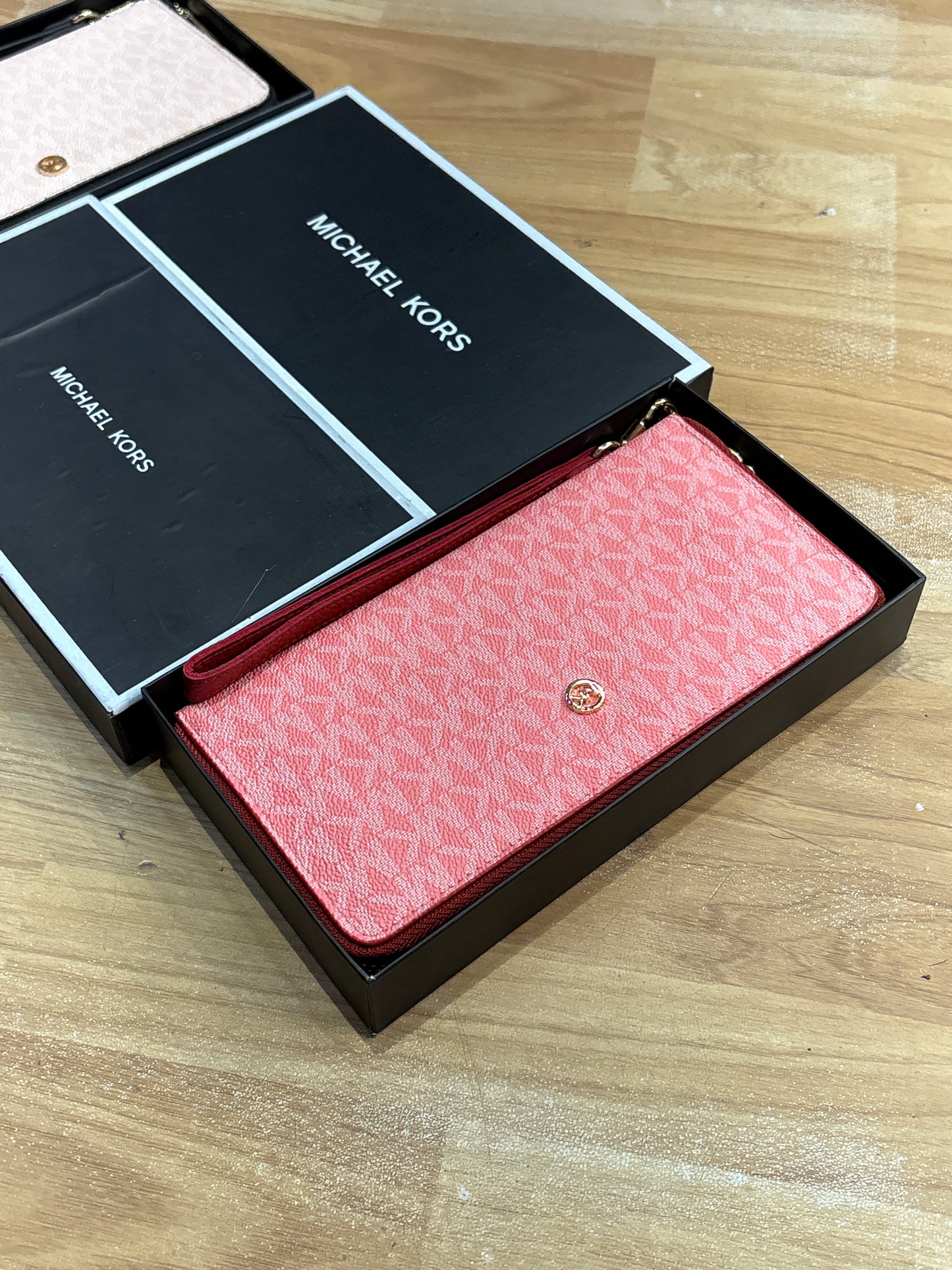 Cim Pink Colour Zipper Ladies Clutch H3008