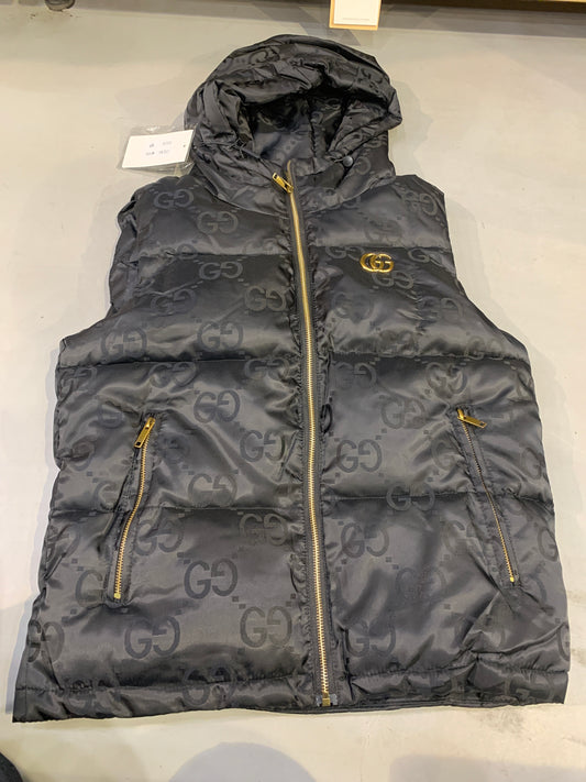 CUG GUC Black colour Tich Button Multi Pocket Premium Quality Half Puffer Jacket M505