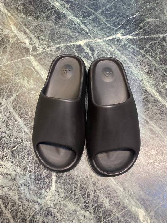 Black Fat Summer Slippers 30103