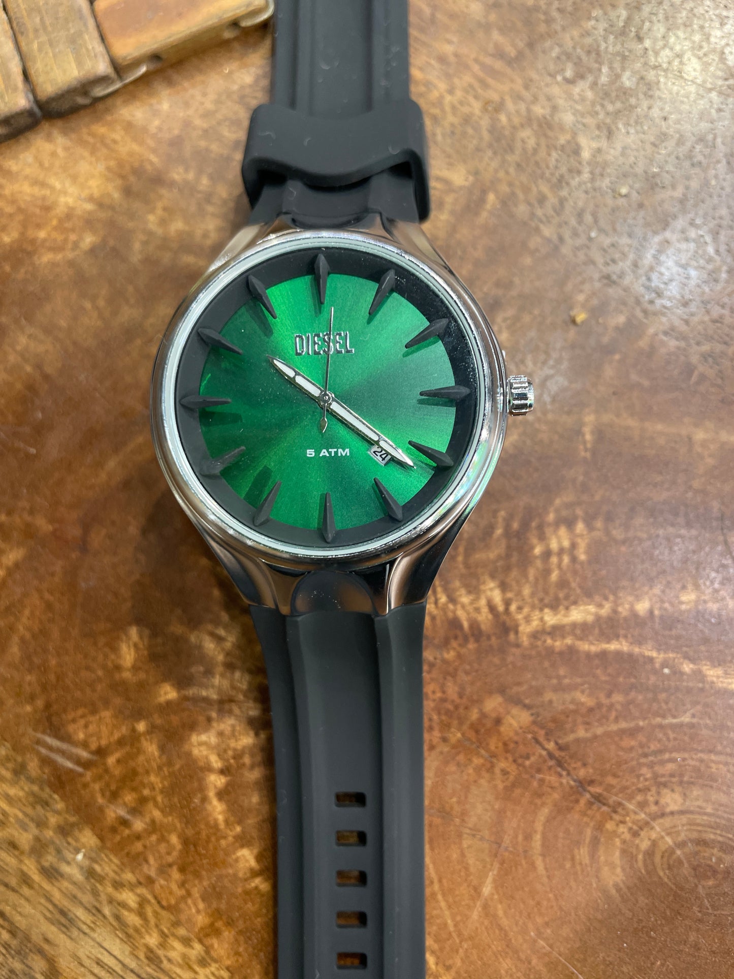 EID DIE Black Strap Silver Green Dial Men’s Watch 991057