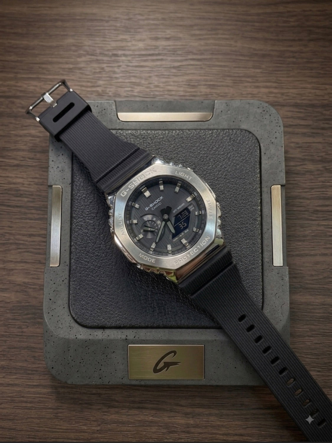 Hsg Black Silicone Strap Silver Metal Grey Dial Water resistant Sports Men Watch 991036