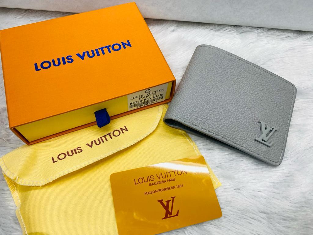 LOU UOL Branded Luxury Italian Leather Grey Colour Wallet 86214