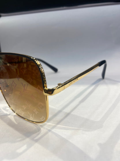 UOL Black Golden Frame Brown  Shade Sunglass 2076 52 18 142
