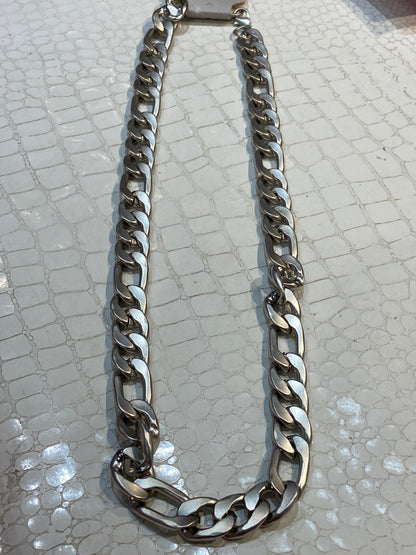 Imported Metal Matt Finish Designer Unisex Neckchain 988474