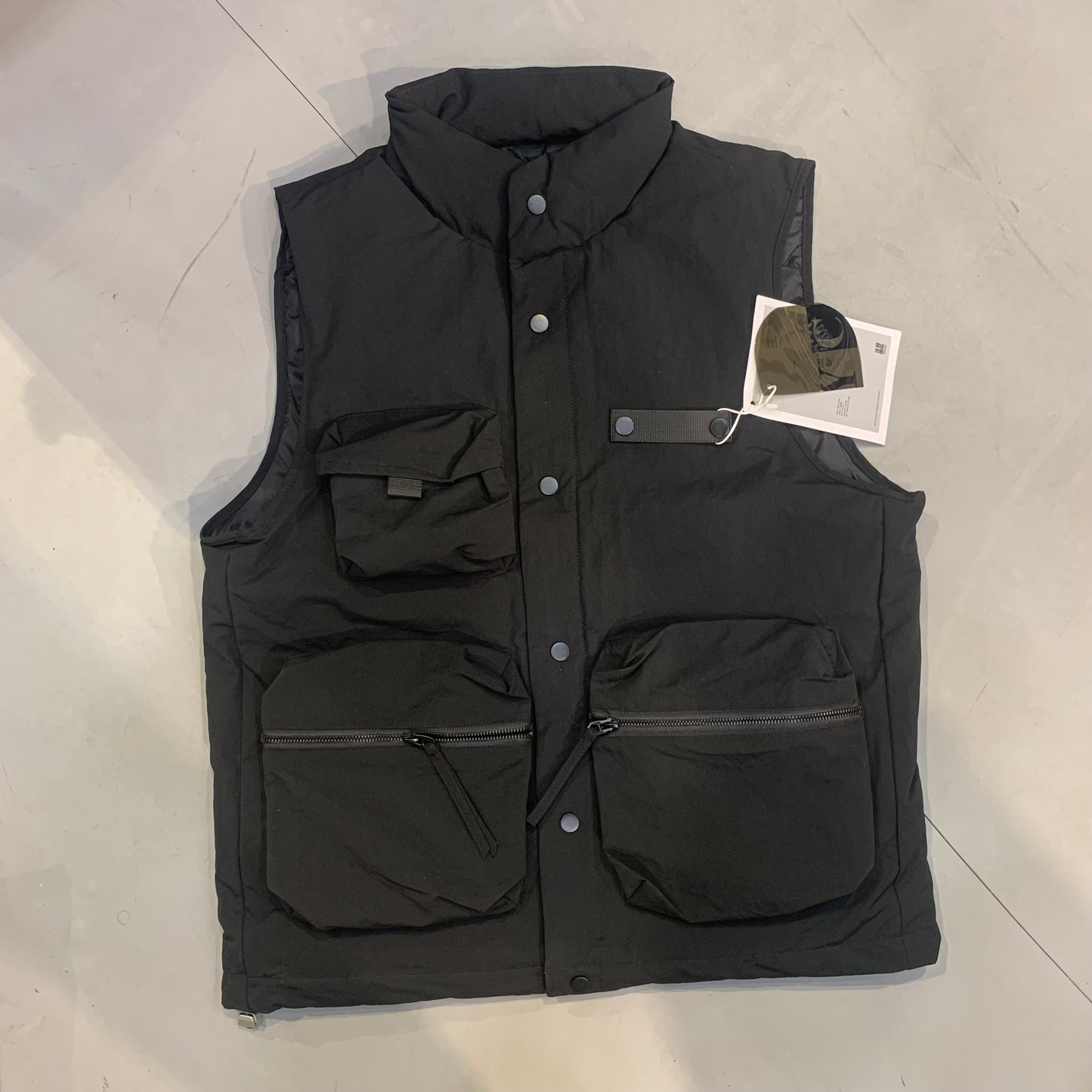 Black Colour Tich Button Multi Pocket Premium Quality Half Puffer Jacket 9609