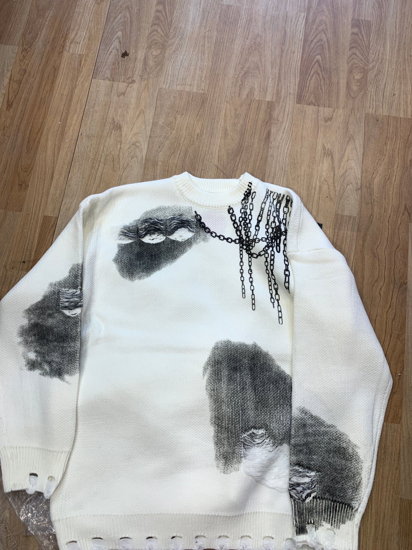 Important Ripped Crew Neck Knit Sweater Loose Fit White Colour K9078