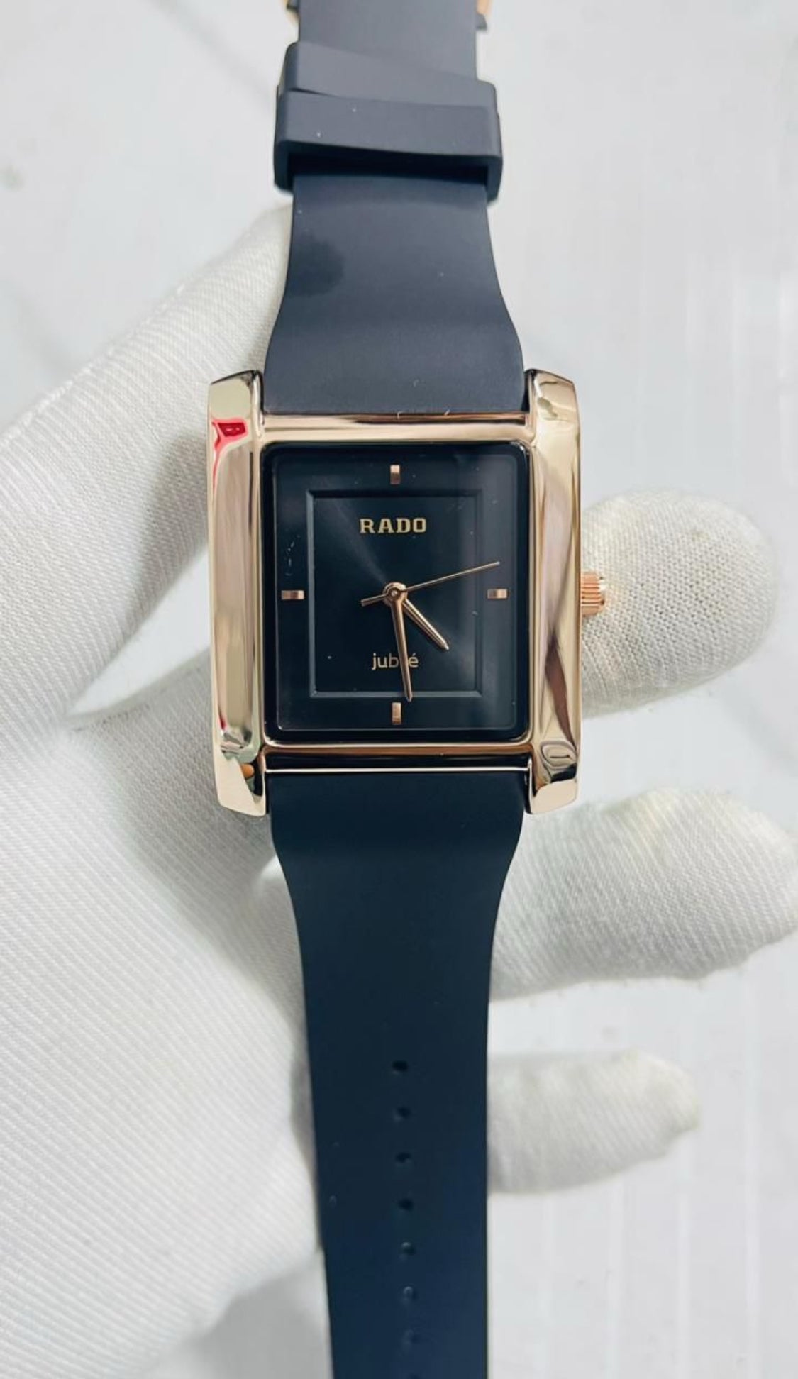 Dar Black Silicon Strap Copper Black Square Dial Dial Fibre Men’s Watch 990406