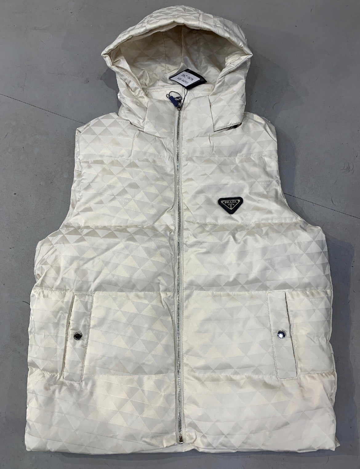 Arp Cream Colour Tich Button Multi Pocket Premium Quality Half Puffer Jacket M504