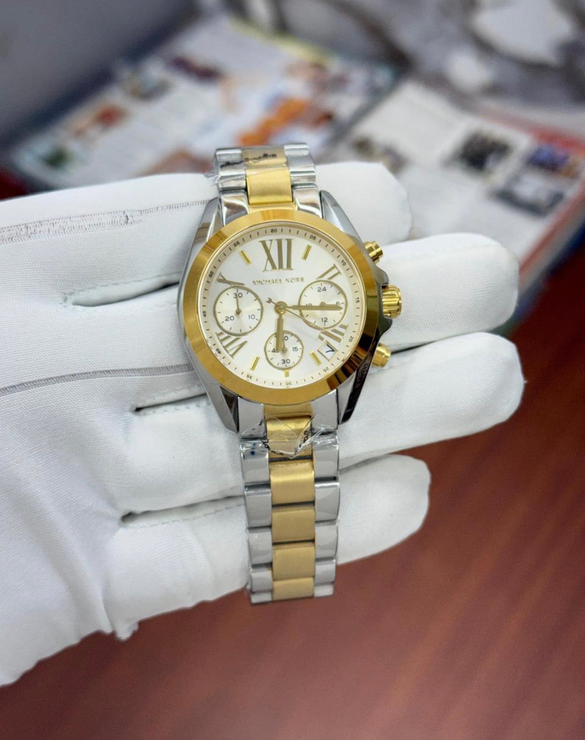 CIM Gold Silver Chain Gold Ring Silver Dial Ladies Watch 901662