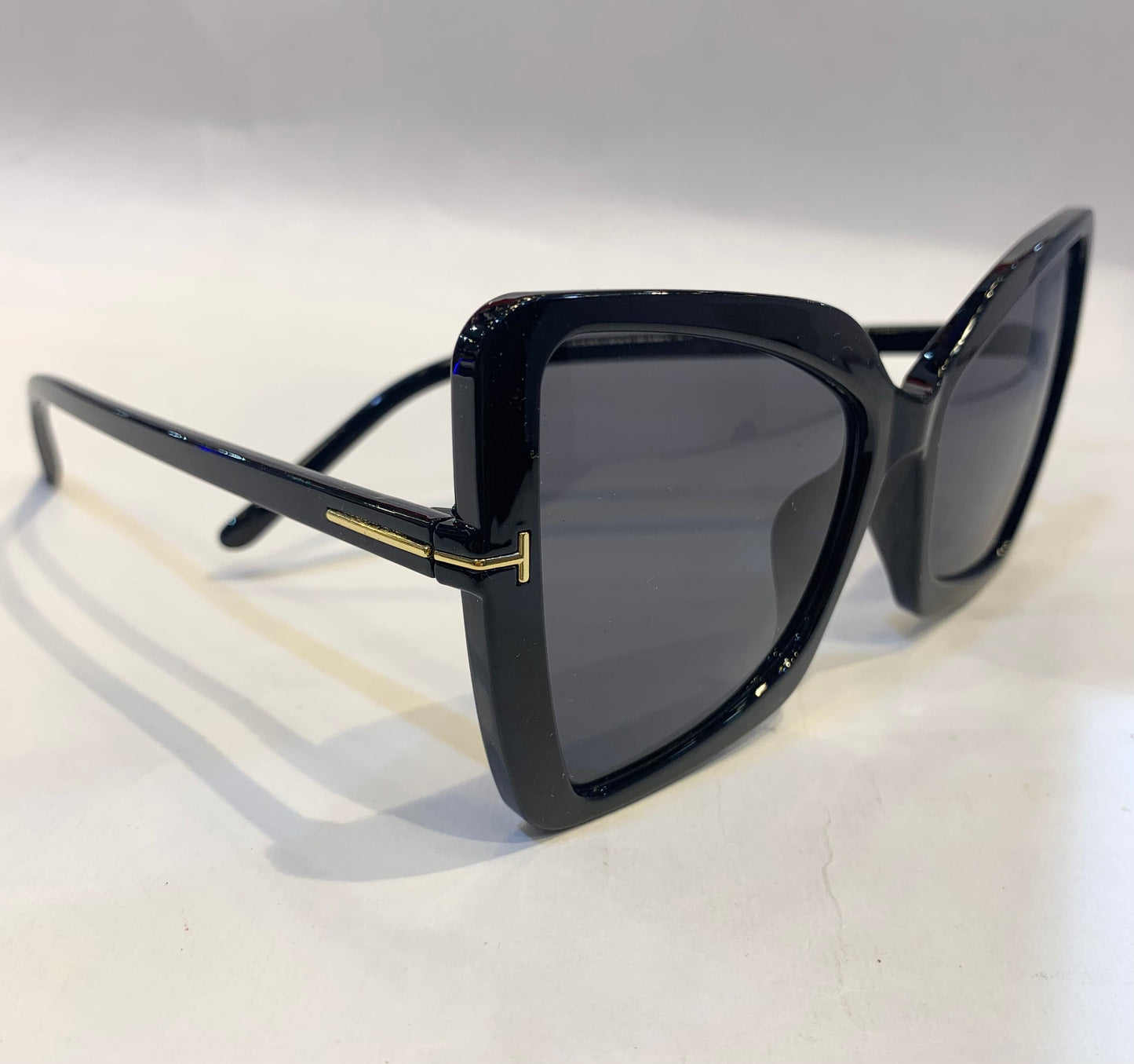 MOT Glossy Black Frame Black Shade Unisex Sunglass 3975 68 13-132