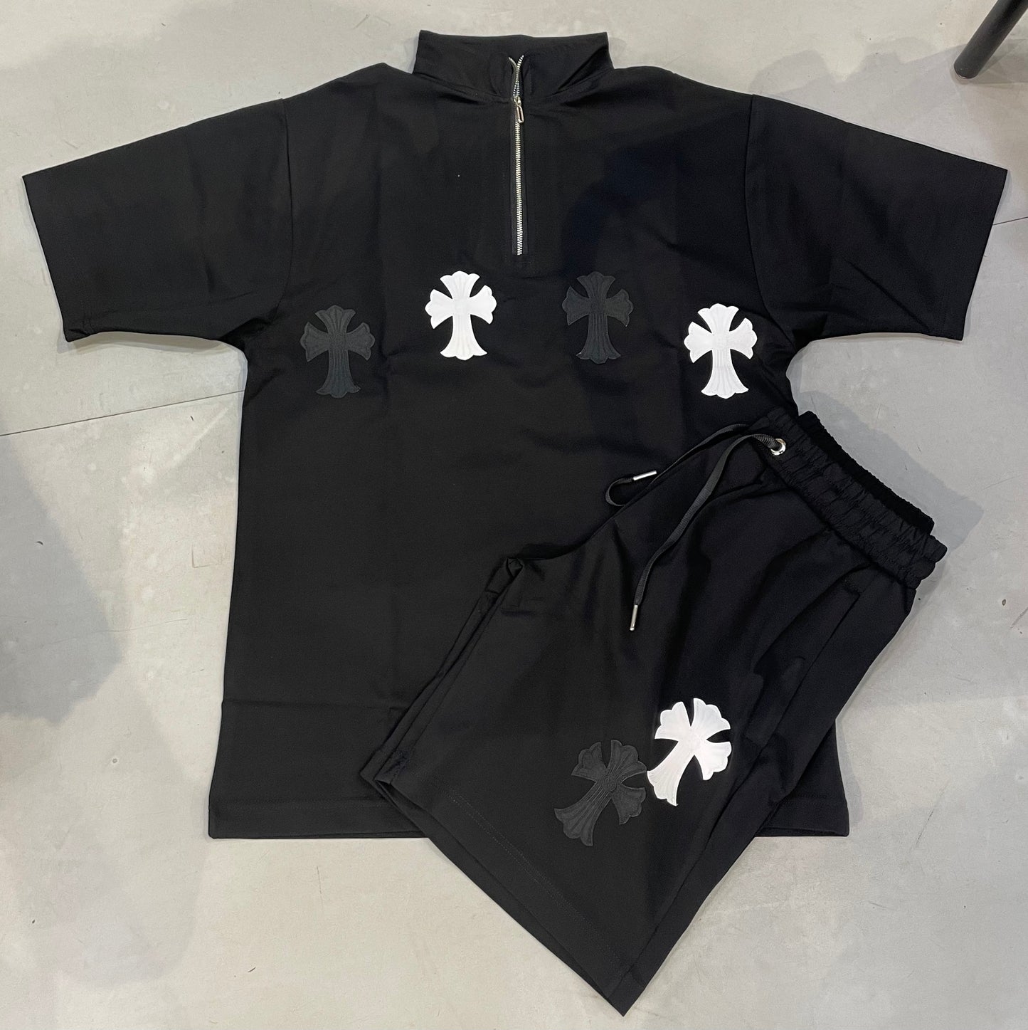 DUTE DE SHEJI Black Colour With Rhc Black White Patch Imported Unisex Coat Set Z66