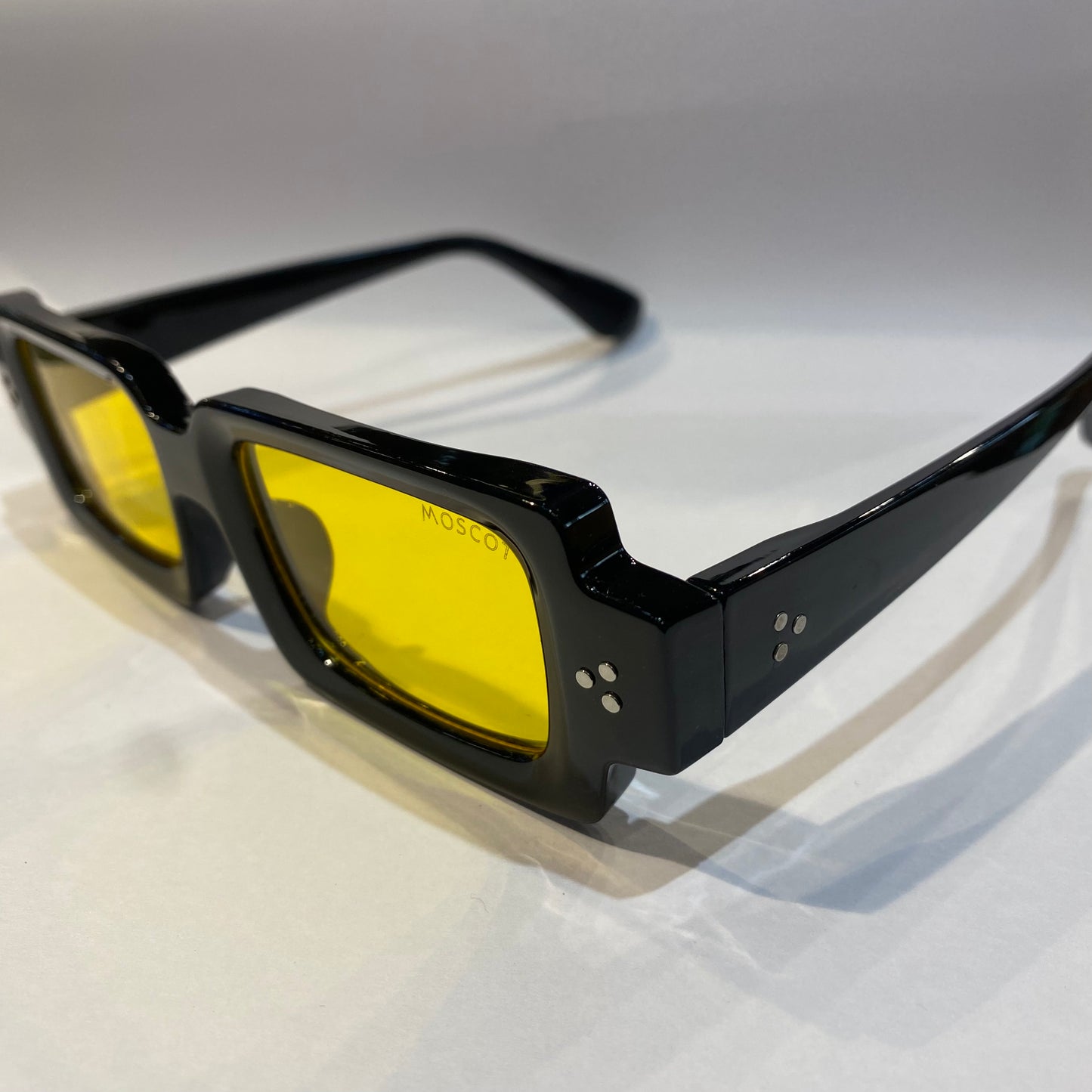 SOM Black Frame Yellow Shade Unisex Sunglasses 3849 49 22 144