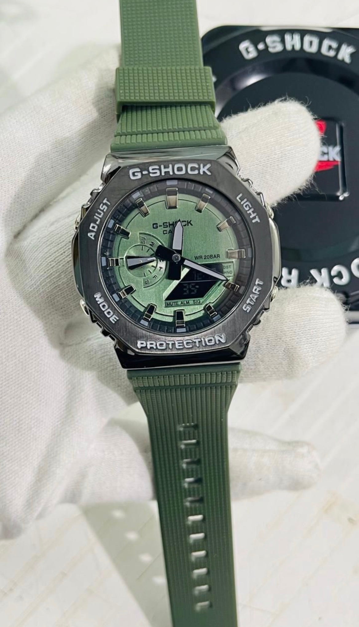 Hsg Olive Green Silicone Strap Black Green Dial Water resistant Sports Men Watch 990142